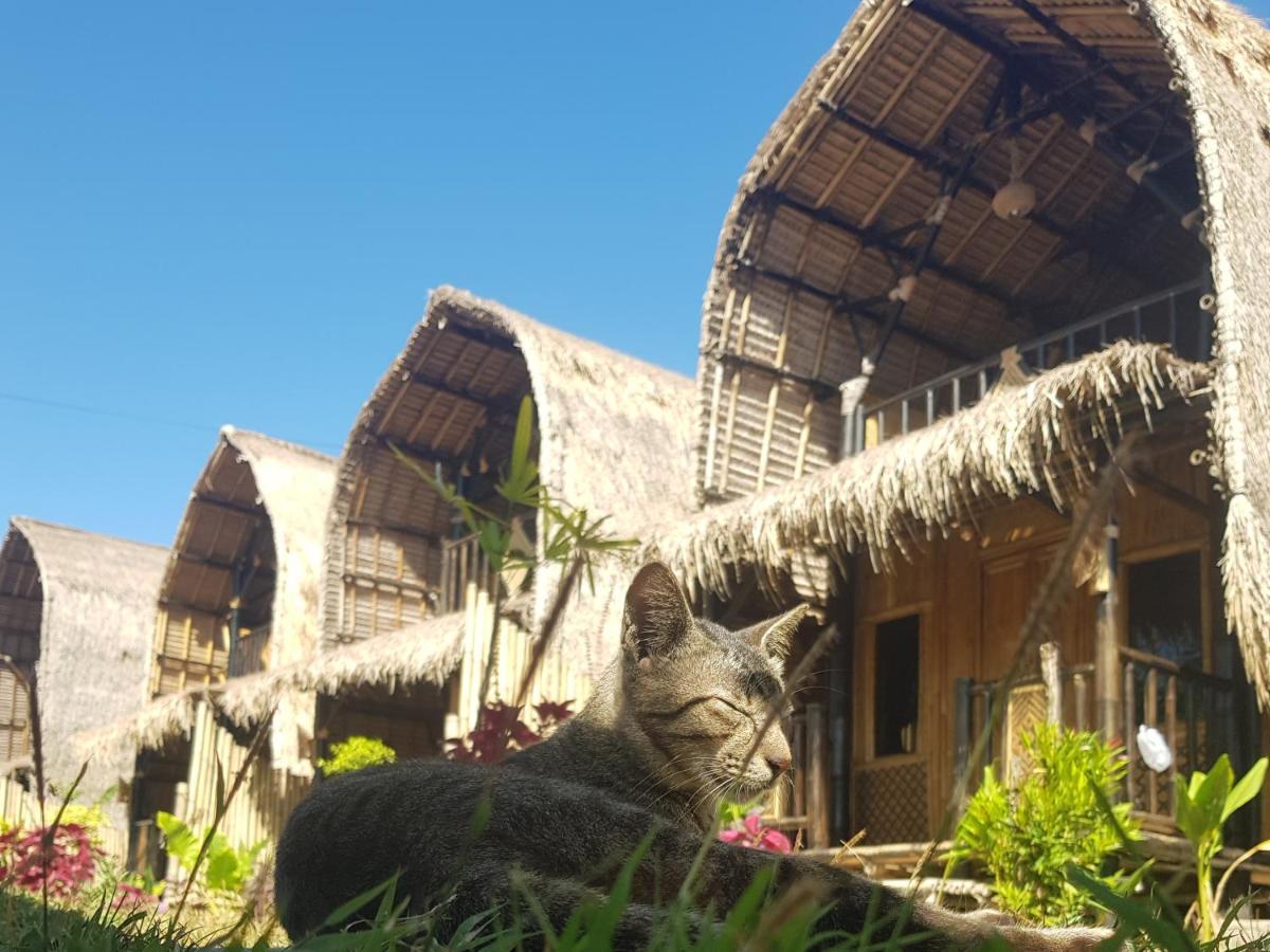 Mahkota Atia Bungallow Прайя Экстерьер фото