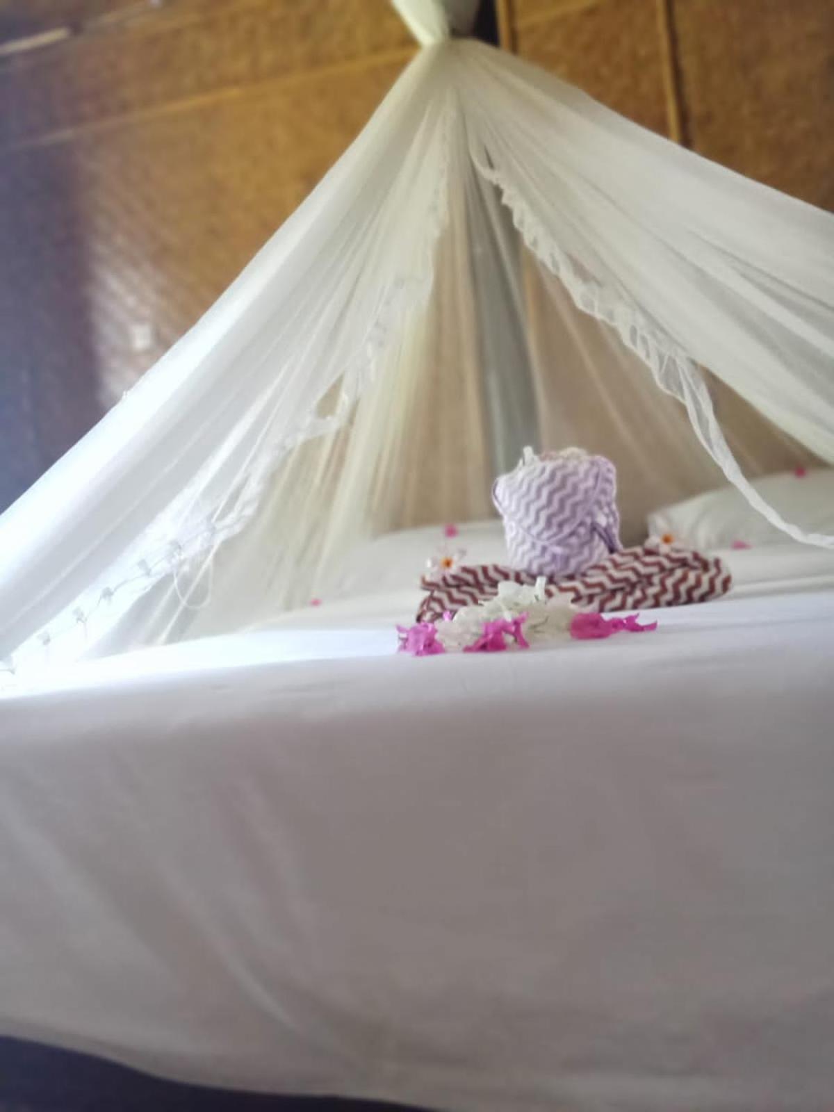 Mahkota Atia Bungallow Прайя Экстерьер фото